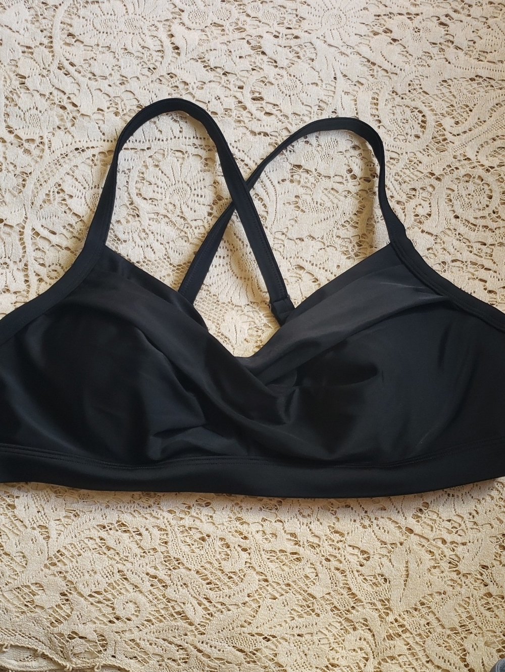 Athleta Black Strappy Bikini Wired Padded Top Size 36B/C